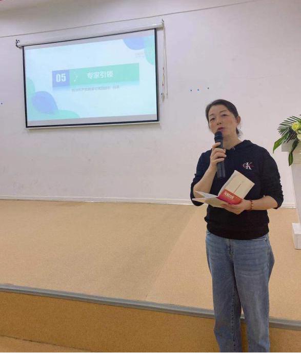 小班游戏专题小结_株洲市幼儿园建构游戏研讨_新马中心幼儿园主题建构活动