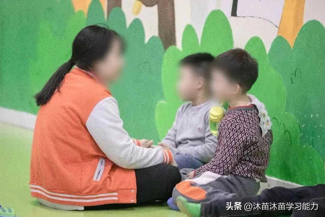 语言发育迟缓和自闭症区别_儿童社交障碍的表现_孩子说话晚怎么办