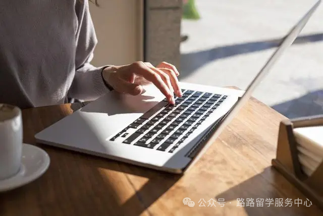 WhatsApp在海外留学生的学习和工作中的作用_Instagram在海外留学生的学习和工作中的作用_留学生社交app