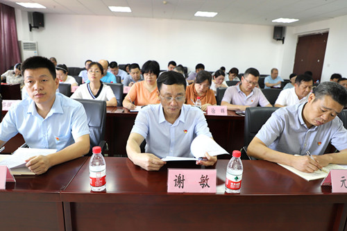 江西工业职业技术学院党委书记姚小英 不忘初心牢记使命 专题党课_支部书记讲党课新闻稿