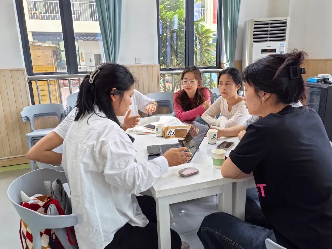 幼儿园游戏专题总结_幼儿园游戏课程实施_自主游戏主题研讨活动