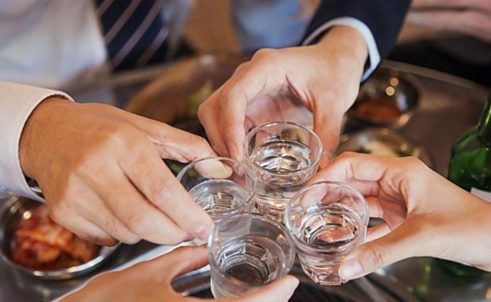 中国葡萄酒行业困境_葡萄酒与社交_葡萄酒口感改良策略