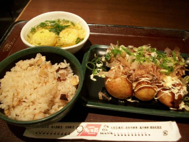 机场小菜价格高_机场餐饮成本分析_机场天价面