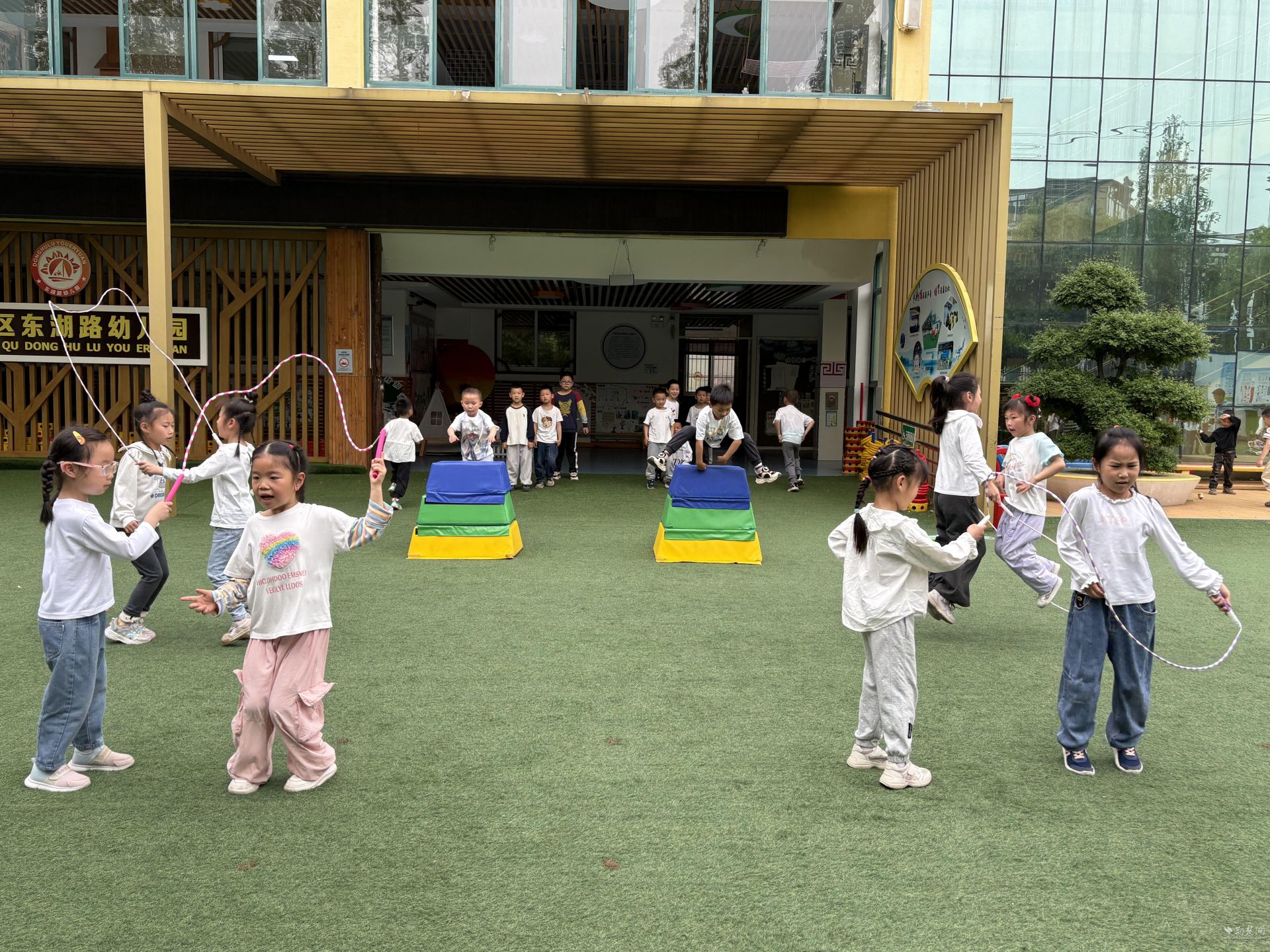 民间游戏_幼儿教育_大班民间游戏专题