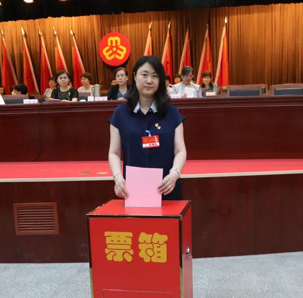 历下区妇女代表大会_济南妇联刘勤简历_历下区妇联工作报告