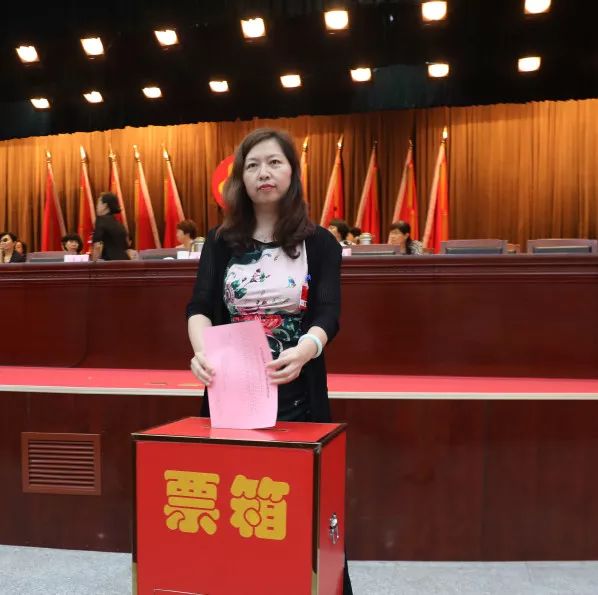 历下区妇联工作报告_济南妇联刘勤简历_历下区妇女代表大会