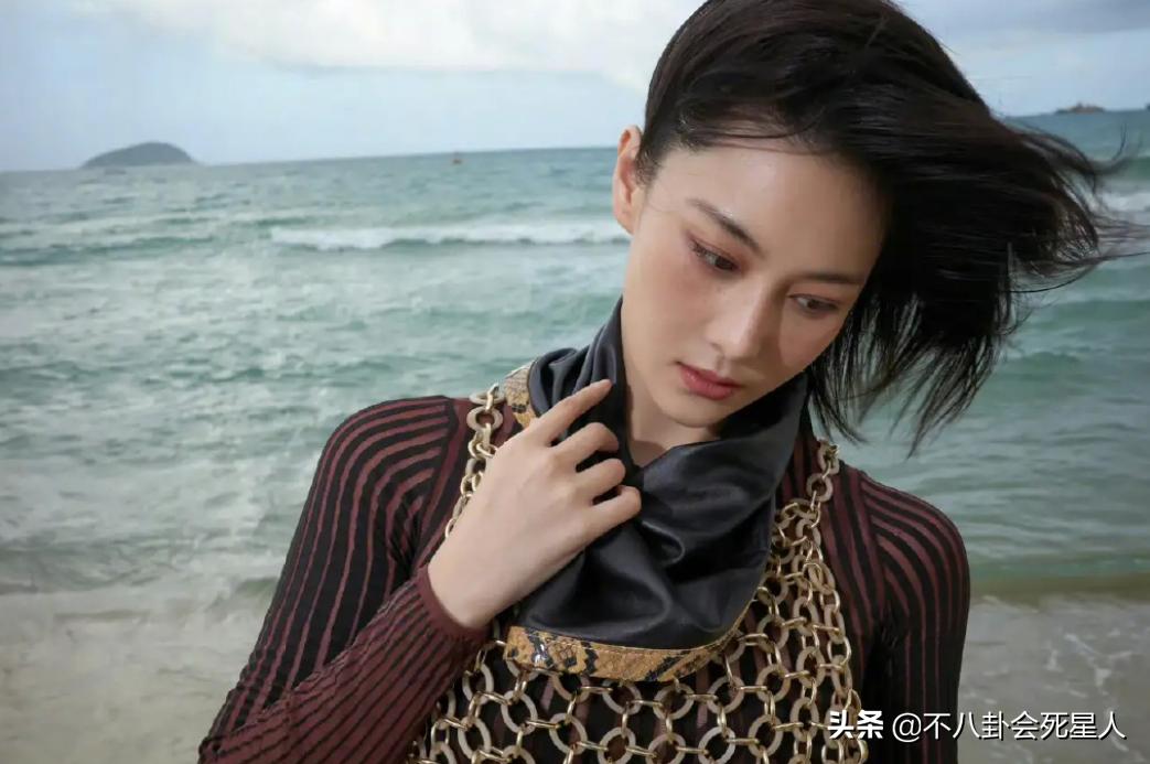 明星硬照背后的秘密_明星拍照的尴尬瞬间_最搞笑的图片能笑死人