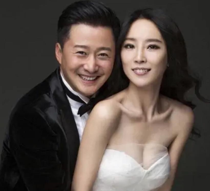 吴京打斗的图片大全_吴京谢楠低调情侣装_谢楠吴京结婚纪念日