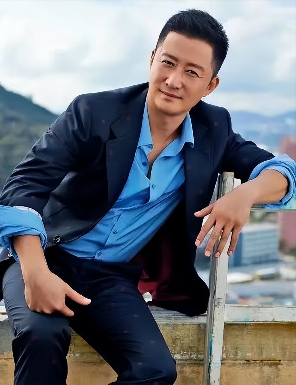 吴京的图片大全_吴京谢楠感情经历_吴京谢楠婚姻故事
