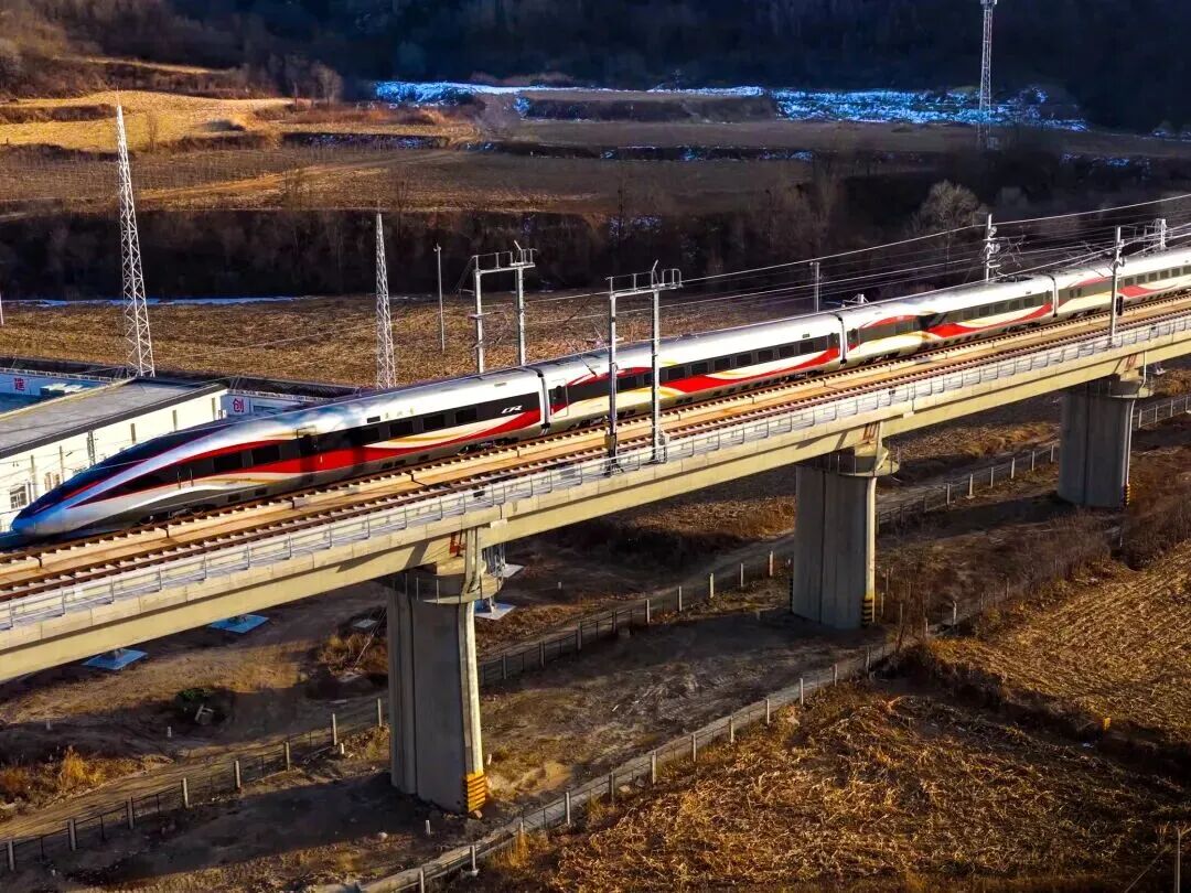 自驾充电桩查询小程序_2026年十大新闻(国内)_2026年春运出行指南