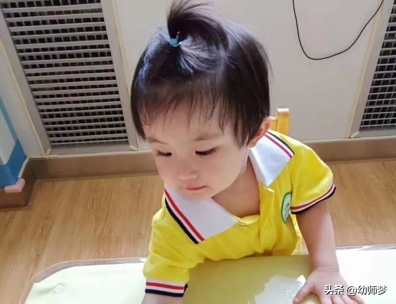 幼儿游戏活动_小班游戏专题小结_观察力模仿能力游戏