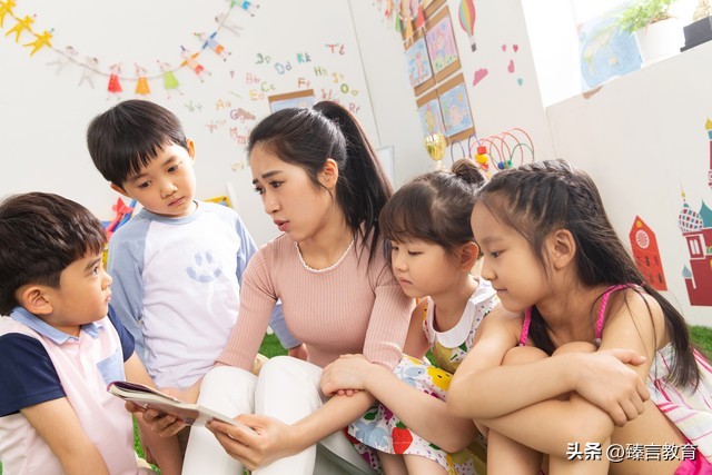 幼儿园小班工作总结_幼儿园小班常规训练_小班游戏专题小结