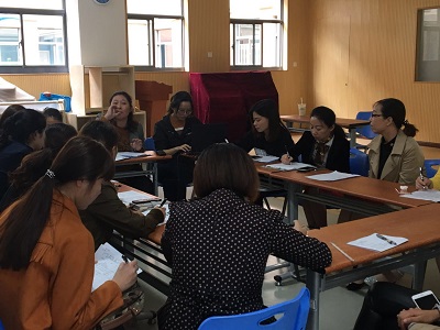 小班游戏专题小结_小中大班角色游戏实践_幼儿园角色游戏观摩活动