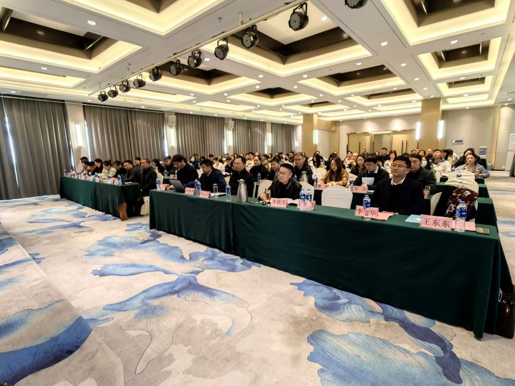 新闻宣传舆情处置技巧_新闻稿件写作培训_河南日报新闻宣传舆情处置培训班