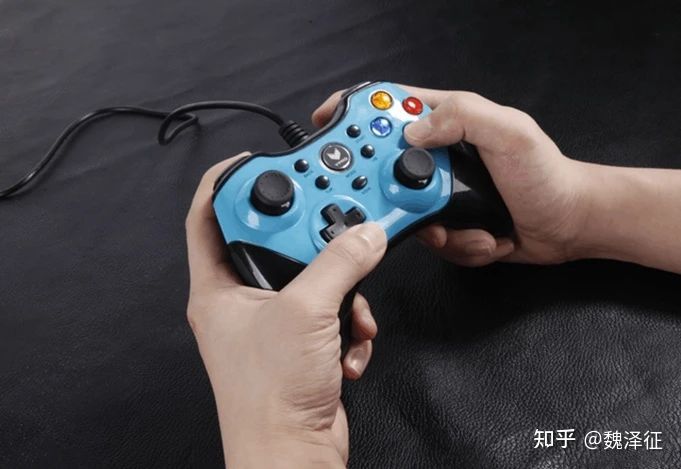 游戏界面设计操作舒适_游戏界面设计输入端差异_游戏专题页面设计