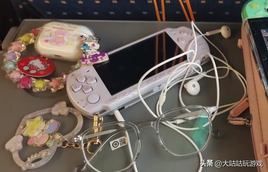 psp游戏专题_PSP与PSV销量对比_PSP成功原因分析