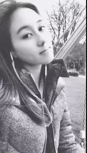 何超欣参加巴黎名媛舞会_巴黎名媛舞会_巴黎社交名媛舞会