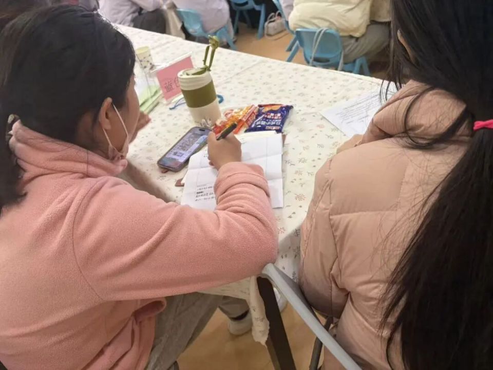 区域游戏教学经验交流_适宜幼儿发展的区域活动组织策略_幼儿园游戏专题总结