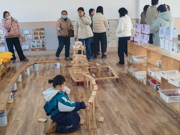 野趣课程实践与优化_基于体验的野趣课程_幼儿园游戏专题总结