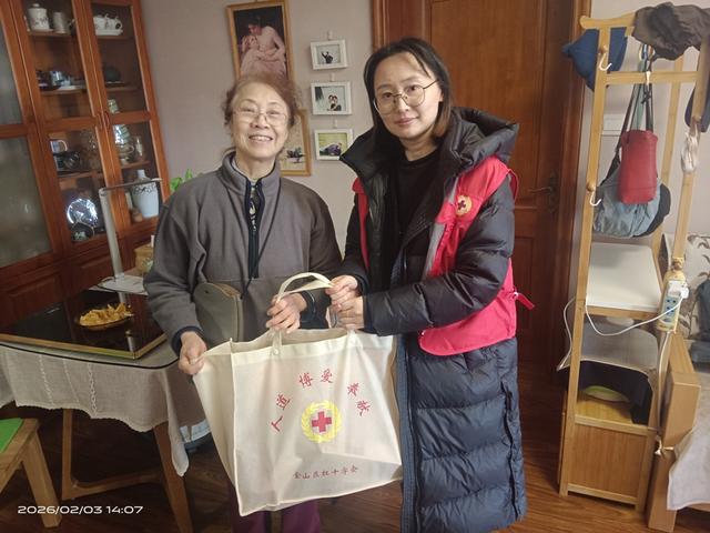 东平金山小区_金山卫镇宜居社区 东平居委会暖心服务 社区治理民生服务