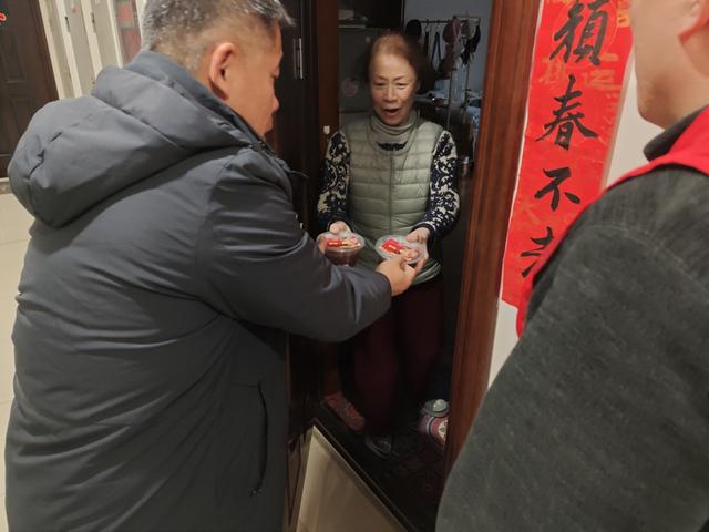 东平金山小区_金山卫镇宜居社区 东平居委会暖心服务 社区治理民生服务
