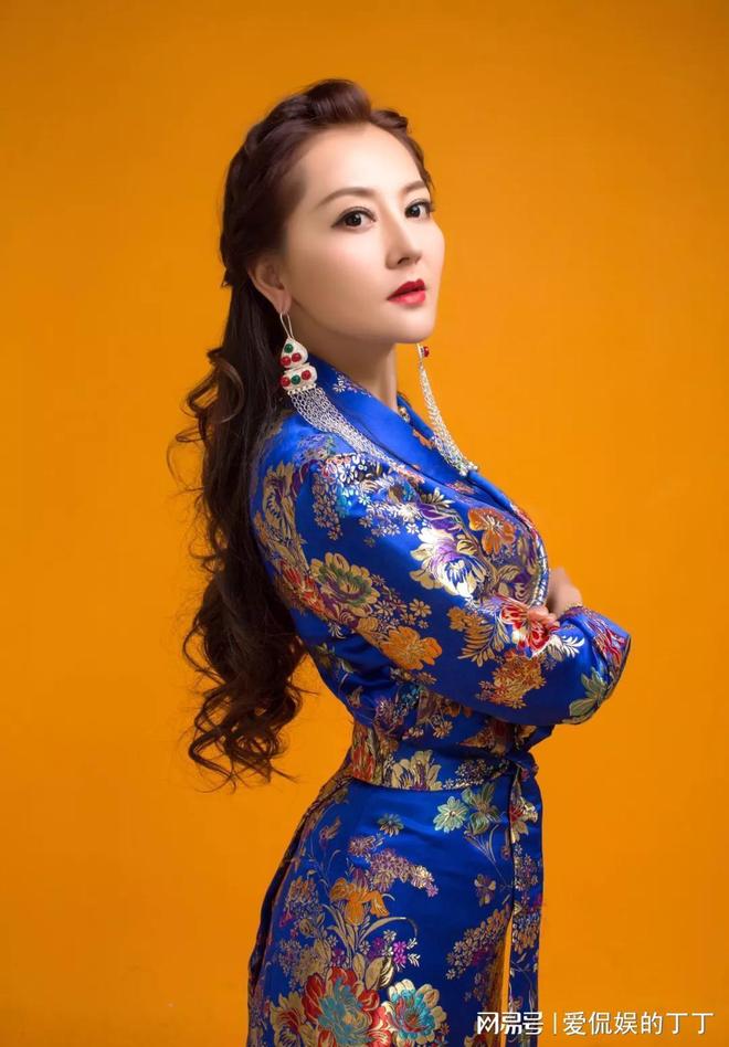 北京电视台女主持人李杨薇_河南新闻频道女主持人_天津电视台女主持人宫婷