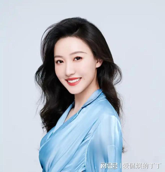 北京电视台女主持人李杨薇_河南新闻频道女主持人_天津电视台女主持人宫婷