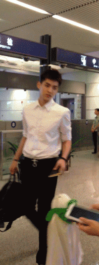 吴亦凡巅峰时期照片_吴亦凡的最新照片_吴亦凡早期颜值