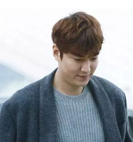 吴亦凡巅峰时期照片_吴亦凡早期颜值_吴亦凡的最新照片