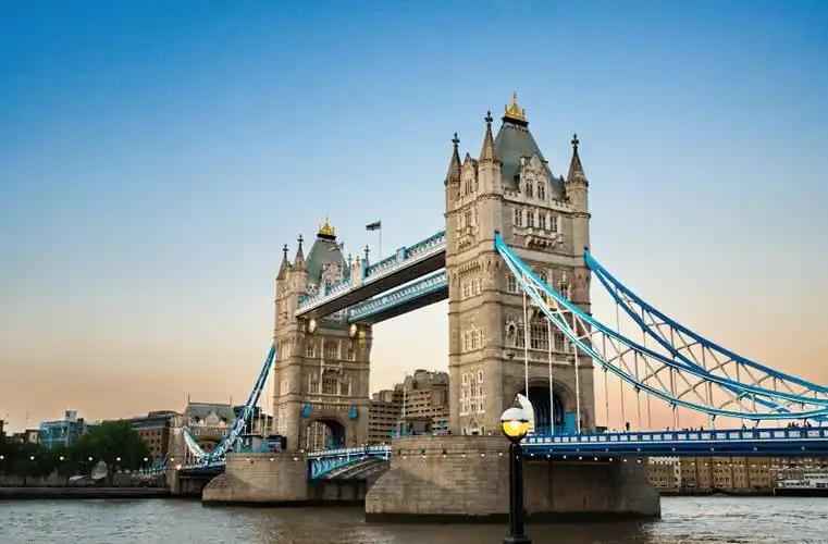英国人均GDP5万美元通胀问题_英国GDP增长0.1%_英国脱欧最新新闻