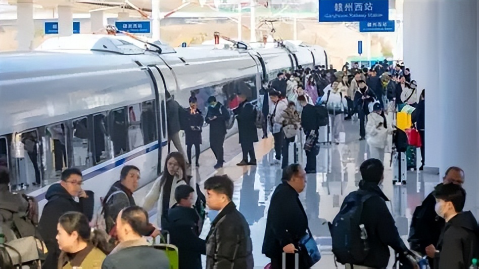 社交媒体对生活的影响_独居APP安全_独居人口增长趋势