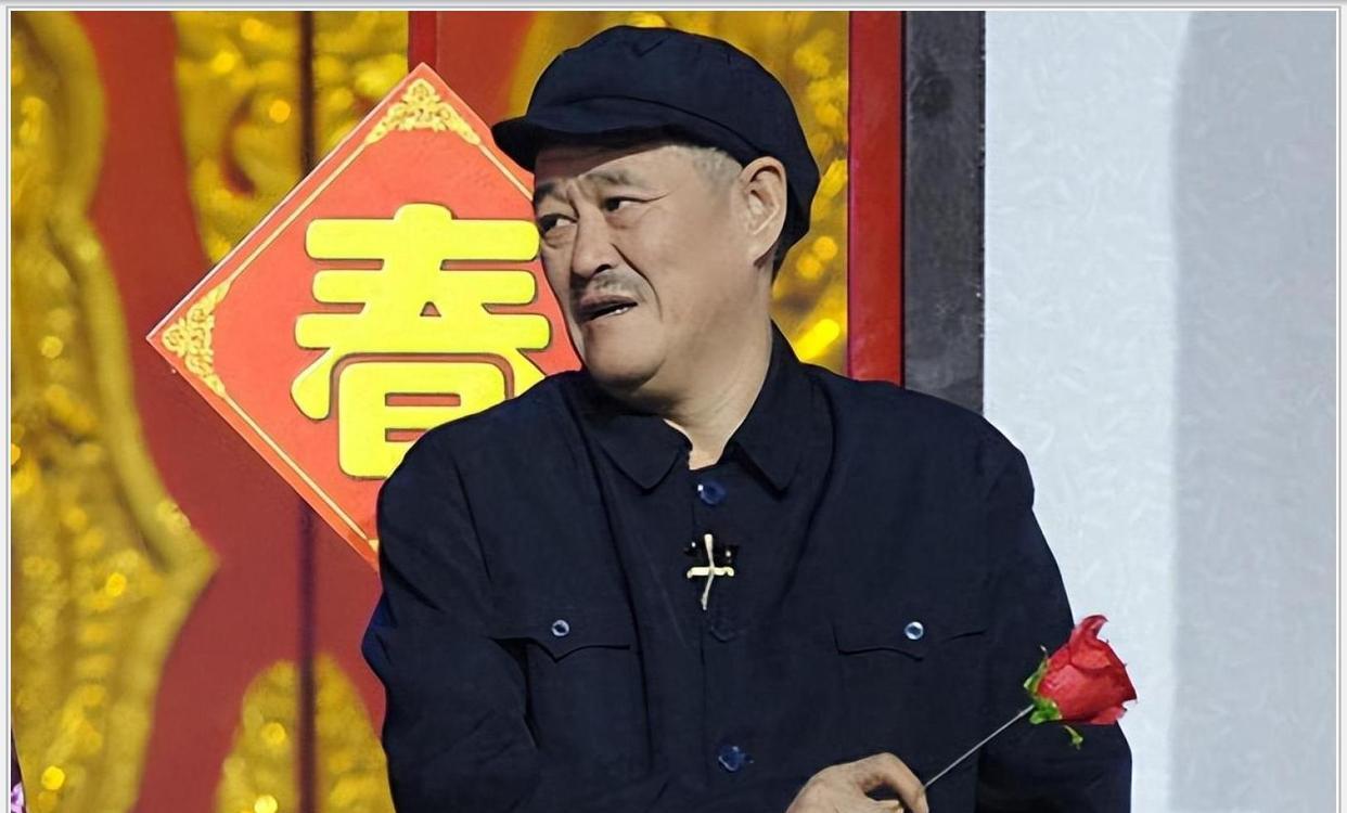 春晚年轻编剧创作思路_新闻小品剧本_真实生活细节小品素材