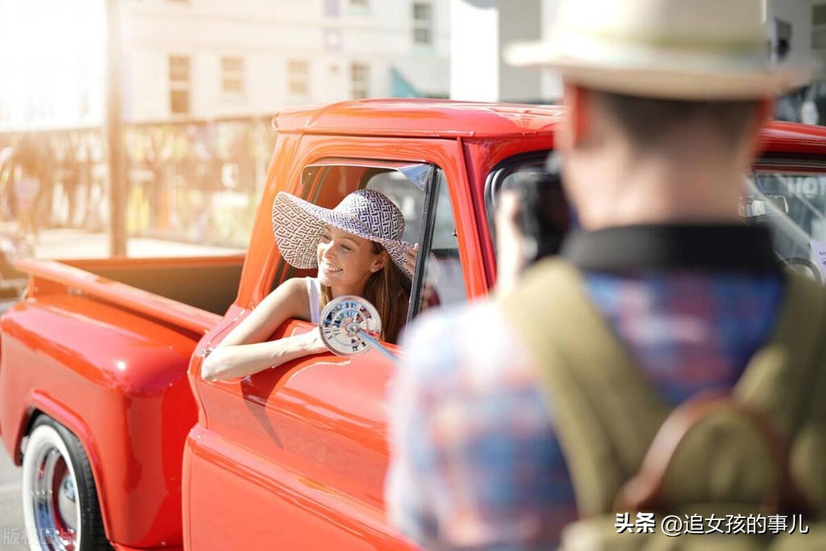 如何吸引心仪女孩_把妹技巧之社交搭讪_搭讪女孩技巧