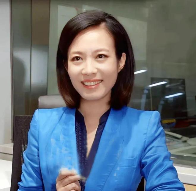央视主持人秦方 主持人生涯经历_央视主持人紫凝 主持风格特点_cctv晚间新闻档目女主持人姓名