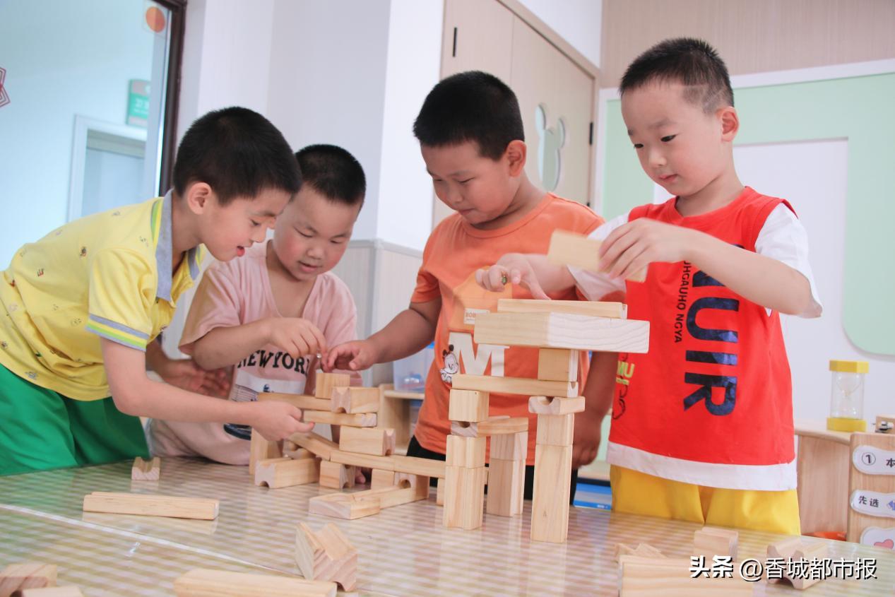 幼小衔接民间游戏创新实践_咸安区幼儿园一日活动展评_大班民间游戏专题
