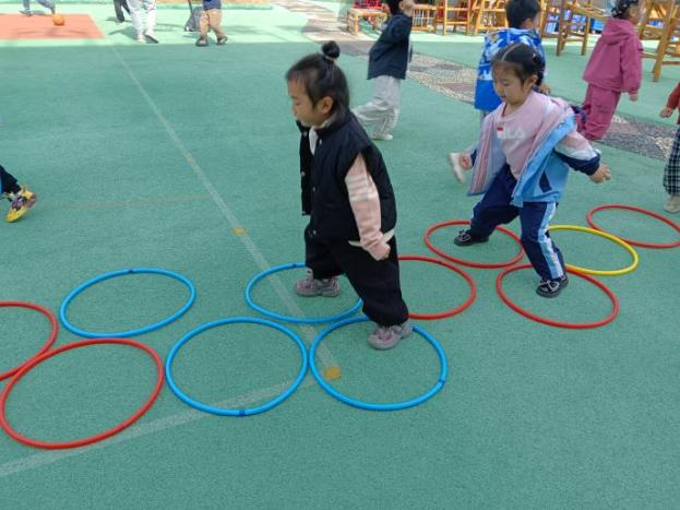 民间游戏与童蒙养正教育融合_幼儿园民间游戏教案_大班民间游戏专题