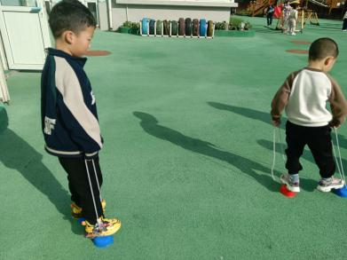 幼儿园民间游戏教案_大班民间游戏专题_民间游戏与童蒙养正教育融合