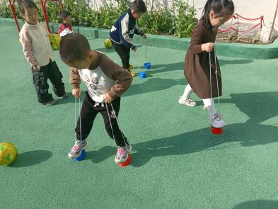 幼儿园民间游戏教案_大班民间游戏专题_民间游戏与童蒙养正教育融合
