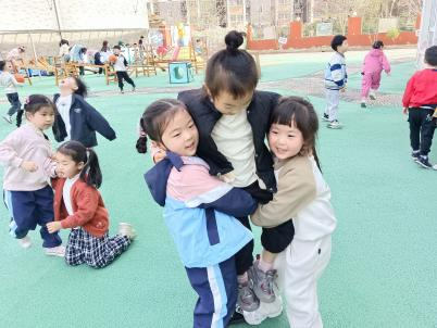 幼儿园民间游戏教案_民间游戏与童蒙养正教育融合_大班民间游戏专题