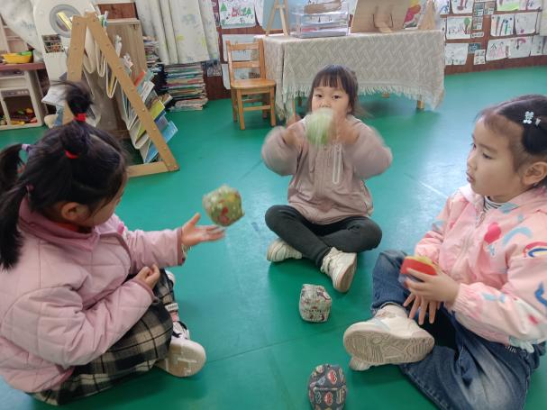 民间游戏与童蒙养正教育融合_幼儿园民间游戏教案_大班民间游戏专题