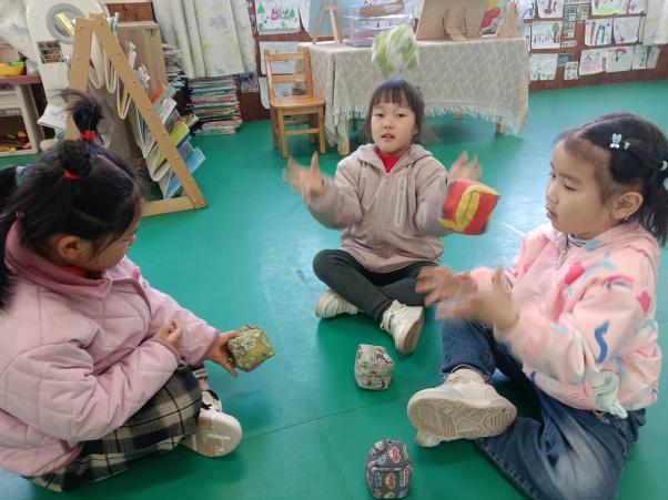 大班民间游戏专题_民间游戏与童蒙养正教育融合_幼儿园民间游戏教案