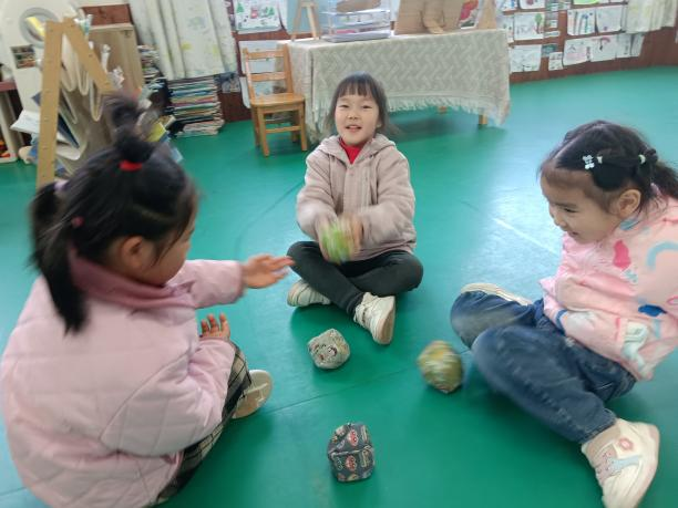 民间游戏与童蒙养正教育融合_幼儿园民间游戏教案_大班民间游戏专题