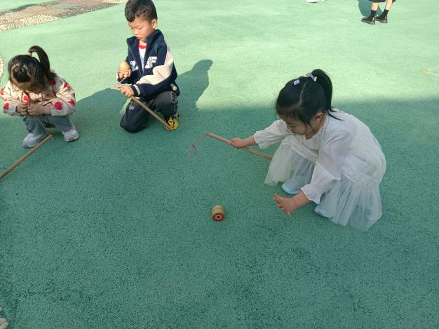 大班民间游戏专题_幼儿园民间游戏教案_民间游戏与童蒙养正教育融合