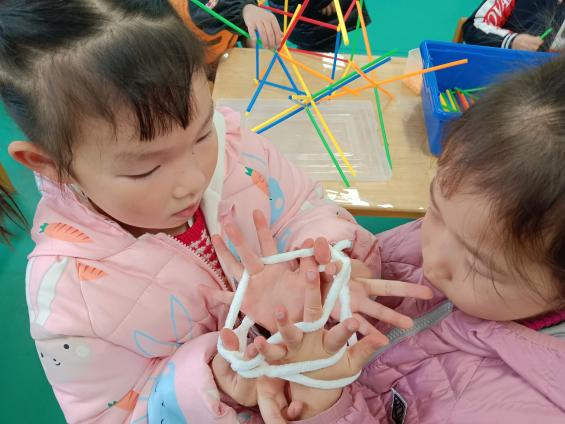 民间游戏与童蒙养正教育融合_大班民间游戏专题_幼儿园民间游戏教案