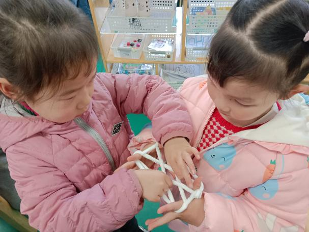 幼儿园民间游戏教案_民间游戏与童蒙养正教育融合_大班民间游戏专题