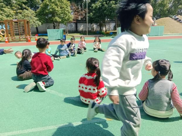 民间游戏与童蒙养正教育融合_幼儿园民间游戏教案_大班民间游戏专题