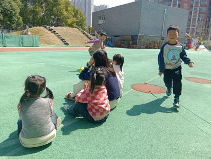 民间游戏与童蒙养正教育融合_大班民间游戏专题_幼儿园民间游戏教案