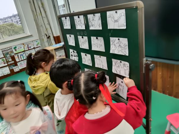 民间游戏与童蒙养正教育融合_幼儿园民间游戏教案_大班民间游戏专题
