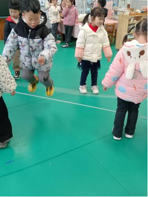大班民间游戏专题_幼儿园民间游戏教案_民间游戏与童蒙养正教育融合