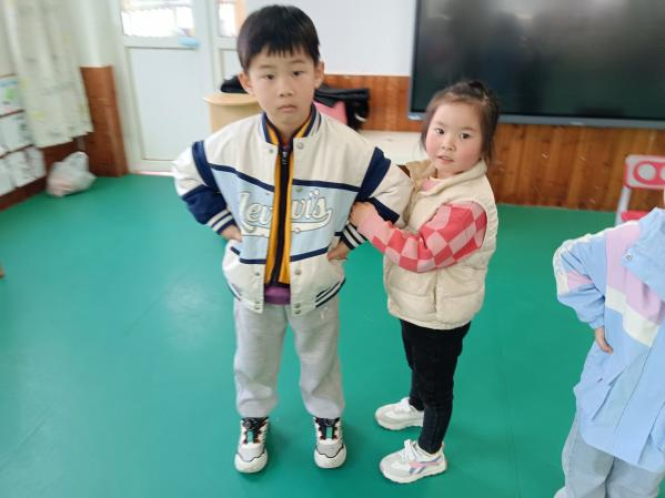 幼儿园民间游戏教案_民间游戏与童蒙养正教育融合_大班民间游戏专题